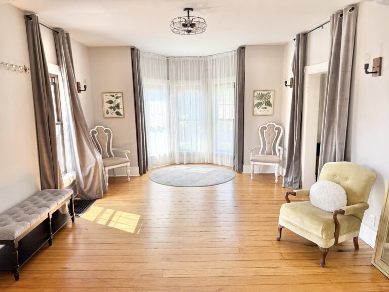 Farmhouse bridal suite